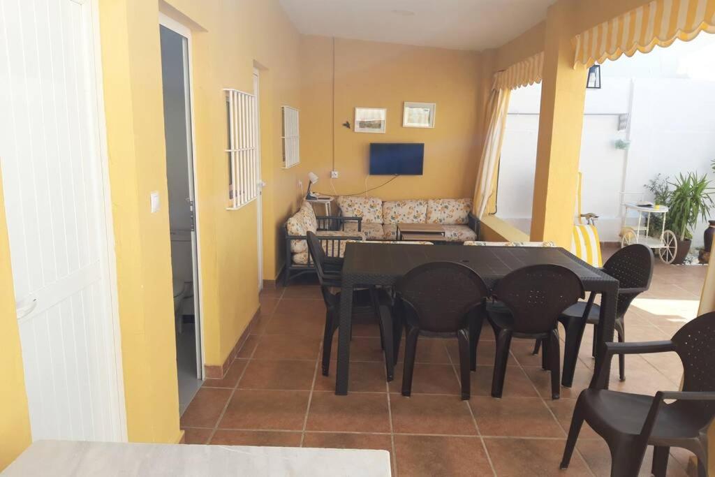 Casa A Pie De Playa, Con Patio. Zona Miramar. Villa Punta Umbria Exterior photo